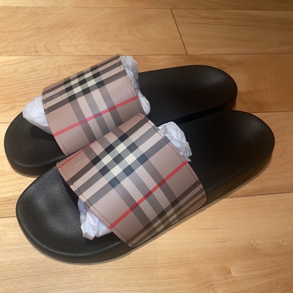 Burberry Check Slides - Picture 4 of 6